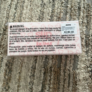 SKIMSify Pure Silk Contour Sleep Mask OS Candy Heart Print SKU700